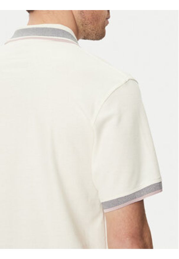 Blend Polo 20717916 Biały Regular Fit. Typ kołnierza: polo. Kolor: biały. Materiał: bawełna