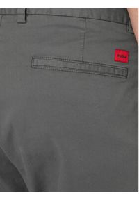 Hugo - HUGO Chinosy David251D 50530886 Szary ciemny Slim Fit. Kolor: szary. Materiał: bawełna #5