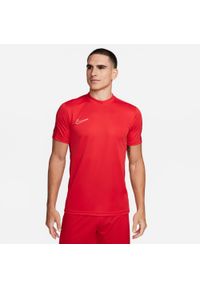 Koszulka treningowa męska Nike DF Academy 23. Kolor: niebieski, czerwony. Materiał: poliester. Długość rękawa: krótki rękaw. Długość: krótkie. Sport: piłka nożna