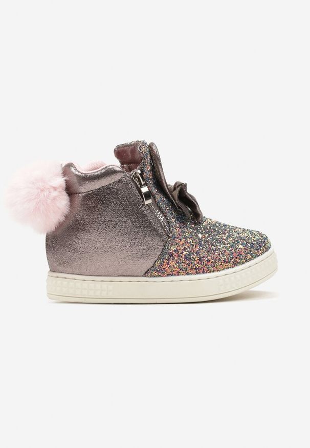 Born2be - Srebrne Botki na Ukrytym Koturnie z Brokatem Kokardą i Futrzanym Pomponem Mazidra. Okazja: na imprezę, na co dzień. Kolor: srebrny. Materiał: futro. Styl: casual