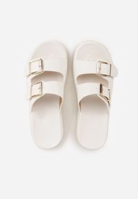 Born2be - Białe Klapki na Grubej Podeszwie z Dwoma Klamrami Xenienne. Okazja: na co dzień. Kolor: biały. Materiał: jeans. Wzór: ażurowy. Styl: casual, klasyczny #6