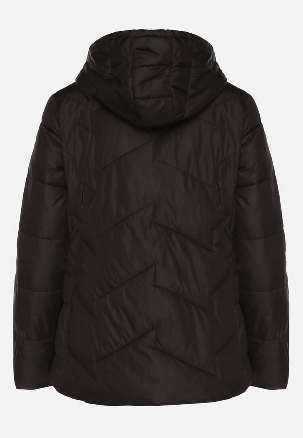 Born2be - Czarna Kurtka z Szerokim Pikowaniem i Kapturem Yasidi. Okazja: na co dzień. Kolor: czarny. Materiał: jeans. Styl: casual, elegancki