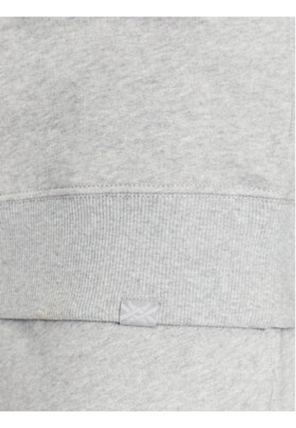 United Colors of Benetton - United Colors Of Benetton Bluza 3J68U2001 Szary Regular Fit. Kolor: szary. Materiał: bawełna
