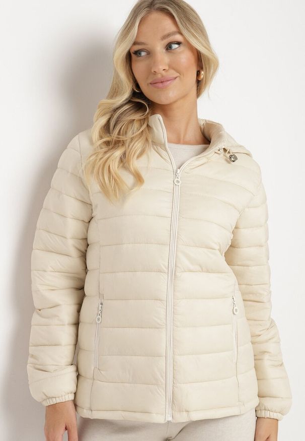 Born2be - Różowa Pikowana Kurtka Przejściowa z Odpinanym Kapturem i Zasuwanymi Kieszeniami Nevariana. Kolor: różowy. Materiał: jeans. Styl: sportowy, elegancki