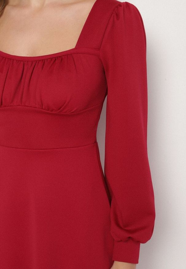 Born2be - Różowa Sukienka z Bufiastymi Rękawami i Kwadratowym Dekoltem Sopanielle. Okazja: na co dzień. Typ kołnierza: dekolt kwadratowy. Kolor: różowy. Materiał: skóra. Styl: casual, klasyczny