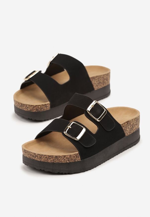 Renee - Czarne Klapki na Platformie z Ozdobnymi Klamrami Dolerria. Okazja: na co dzień. Kolor: czarny. Materiał: jeans. Obcas: na platformie. Styl: casual