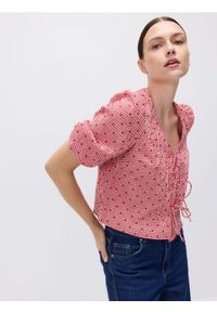 Reserved - Bluzka z wiązaniami - czerwony. Kolor: czerwony. Materiał: tkanina, bawełna #1