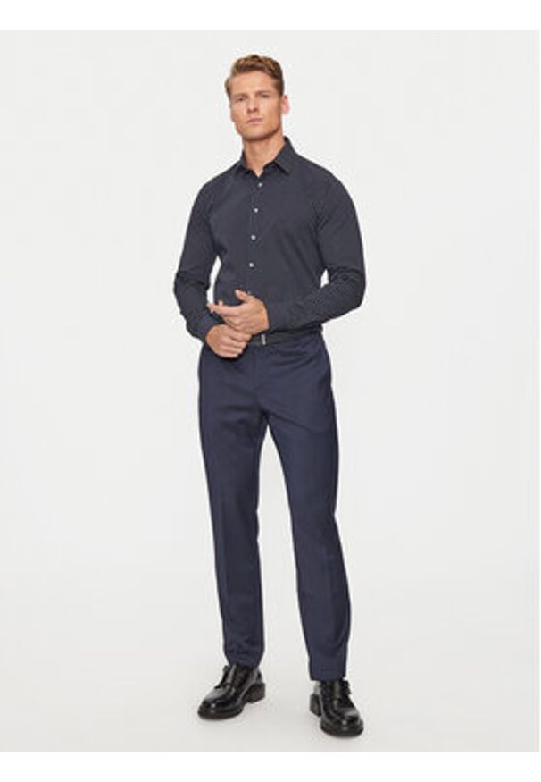 Calvin Klein Koszula K10K113163 Granatowy Slim Fit. Kolor: niebieski. Materiał: bawełna