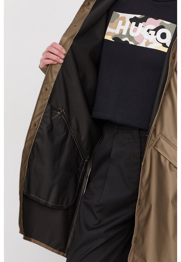 Rains kurtka przeciwdeszczowa 12020 Long Jacket kolor złoty przejściowa. Okazja: na co dzień. Kolor: złoty. Długość: długie. Styl: casual