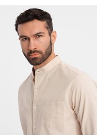 Ombre Clothing - Koszula męska lniana ze stójką i kieszenią REGULAR FIT – kremowa V3 - Rozmiar: M. Okazja: na co dzień. Typ kołnierza: kołnierzyk stójkowy. Kolor: kremowy. Materiał: len. Długość rękawa: długi rękaw. Długość: długie. Sezon: wiosna, lato. Styl: casual #6