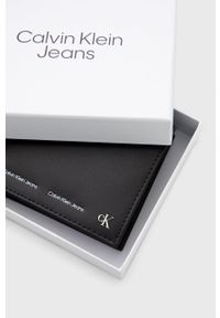 Calvin Klein Jeans portfel skórzany męski kolor czarny. Kolor: czarny. Materiał: skóra