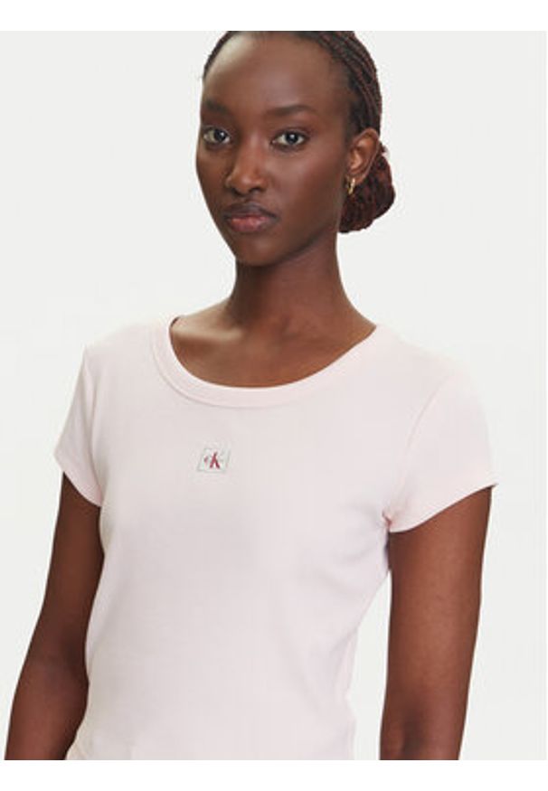 Calvin Klein Jeans T-Shirt LV047C200G Różowy Slim Fit. Kolor: różowy. Materiał: bawełna