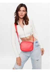 Calvin Klein Jeans Torebka Ultralight Dblzip Camera Bag21 Pu K60K610326 Różowy. Kolor: różowy. Materiał: skórzane