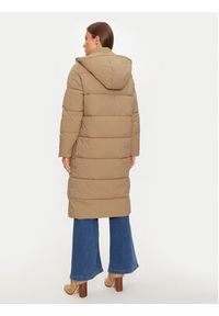 Guess Płaszcz zimowy W4BL26 WGII2 Beżowy Regular Fit. Kolor: beżowy. Materiał: syntetyk. Sezon: zima #4