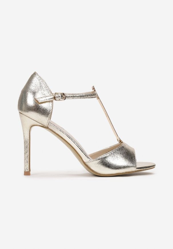 Renee - Złote Sandały Astreis. Nosek buta: otwarty. Zapięcie: pasek. Kolor: złoty. Materiał: skóra. Wzór: paski. Styl: glamour