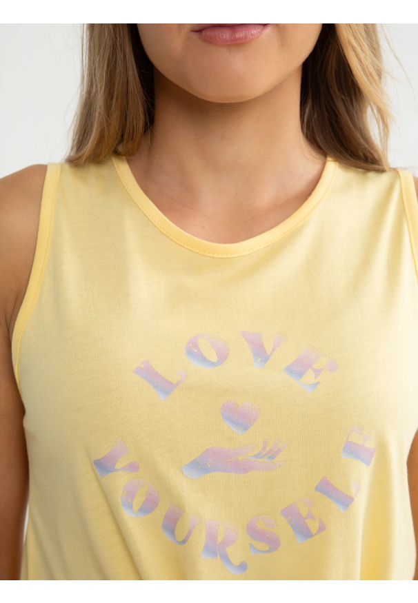 Big-Star - Top dziewczęcy z dzianiny bambusowej żółty Jagienka 200. Kolor: żółty. Materiał: dzianina. Wzór: nadruk, kolorowy. Sezon: lato