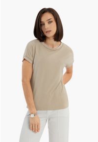 Volcano - Koszulka z modalem TM-EVENLY. Kolor: beżowy. Materiał: tkanina, elastan, materiał, bawełna, skóra. Długość rękawa: krótki rękaw. Długość: krótkie. Wzór: prążki, aplikacja, paski. Sezon: wiosna, lato. Styl: elegancki, sportowy, klasyczny #1