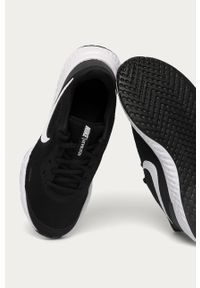 Nike Kids - Buty dziecięce Revolution 5. Nosek buta: okrągły. Zapięcie: sznurówki. Kolor: czarny. Materiał: syntetyk, materiał, guma. Szerokość cholewki: normalna. Model: Nike Revolution #5