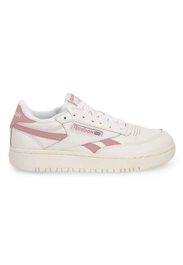 Buty do chodzenia damskie Reebok Club C Double Revenge. Zapięcie: sznurówki. Kolor: biały, różowy, wielokolorowy. Materiał: guma, materiał, skóra. Szerokość cholewki: normalna. Model: Reebok Club. Sport: turystyka piesza