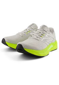 Buty męskie New Balance FuelCell Propel v5 MFCPR9N0 – szare. Okazja: na co dzień. Kolor: szary. Materiał: materiał, syntetyk, guma. Szerokość cholewki: normalna. Sport: fitness, bieganie #3