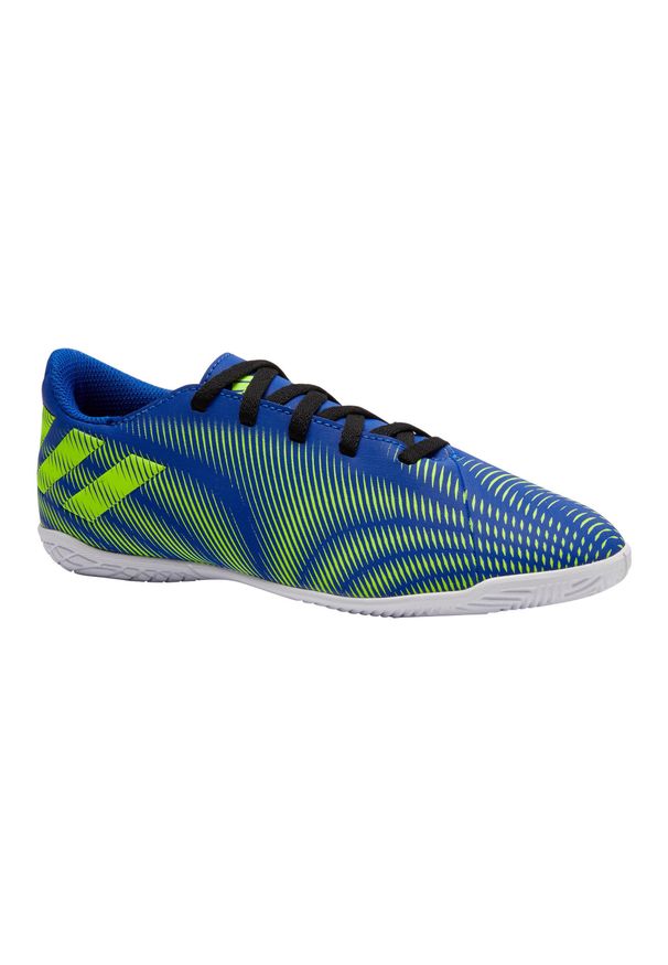 Buty halowe do piłki nożnej dla dzieci Adidas NEMEZIZ. Kolor: niebieski, wielokolorowy, żółty. Materiał: mikrofibra, syntetyk, kauczuk. Wzór: gładki