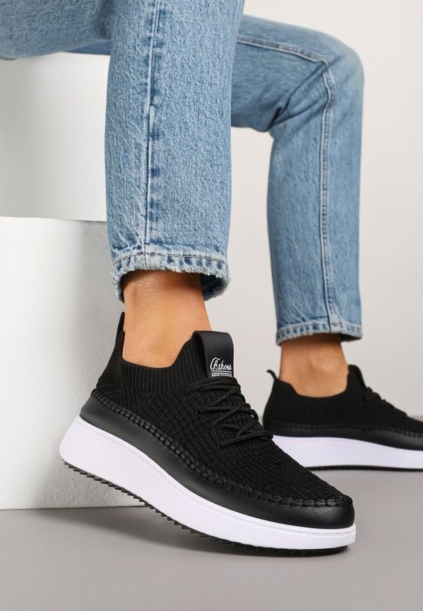 Born2be - Czarne Buty Sportowe Sneakersy z Elastycznym Cholewkami Liovanya. Okazja: na co dzień. Kolor: czarny. Materiał: jeans. Szerokość cholewki: normalna. Wzór: aplikacja