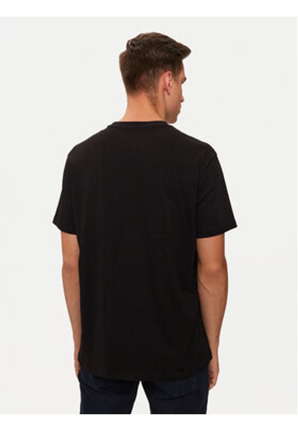 Armani Exchange T-Shirt XM000062 AF10356 UC001 Czarny Regular Fit. Kolor: czarny. Materiał: bawełna