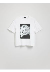 Reserved - T-shirt Brigitte Bardot - biały. Kolor: biały. Materiał: bawełna, tkanina #1