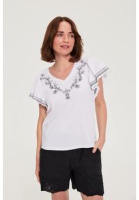 MOODO - Bawełniana bluzka z nadrukiem biała. Kolor: biały. Materiał: bawełna. Wzór: nadruk #1