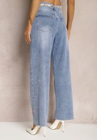 Renee - Jasnoniebieskie Bawełniane Jeansy High Waist o Szerokim Kroju z Paskiem i Haftami Kelisaria. Stan: podwyższony. Kolor: niebieski. Wzór: haft #3
