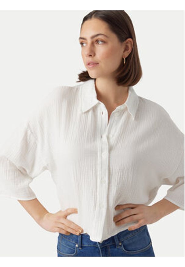 Vero Moda Koszula Natali 10279685 Biały Standard Fit. Kolor: biały. Materiał: bawełna