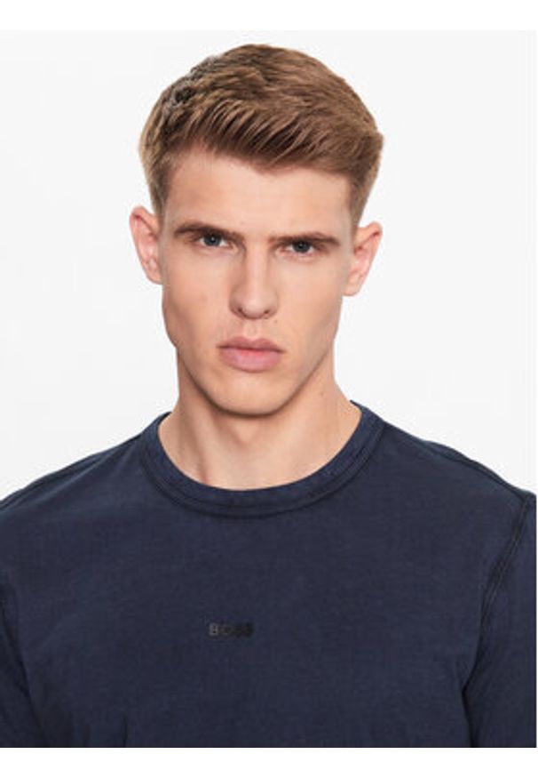 BOSS - Boss T-Shirt Tokks 50502173 Granatowy Regular Fit. Kolor: niebieski. Materiał: bawełna