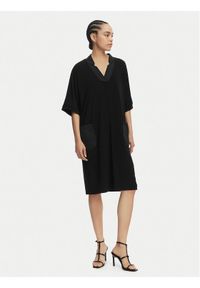 Joseph Ribkoff Sukienka codzienna 261010 Czarny Relaxed Fit. Okazja: na co dzień. Kolor: czarny. Materiał: syntetyk. Typ sukienki: proste. Styl: casual #1