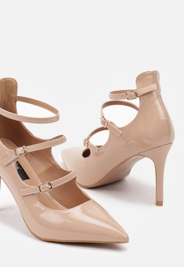 Renee - Beżowe Szpilki Lakierowane Ozdobione Paskami ze Sprzączkami Armiela. Okazja: na co dzień, na imprezę. Zapięcie: pasek. Kolor: beżowy. Materiał: lakier. Wzór: aplikacja. Obcas: na szpilce. Styl: casual, elegancki