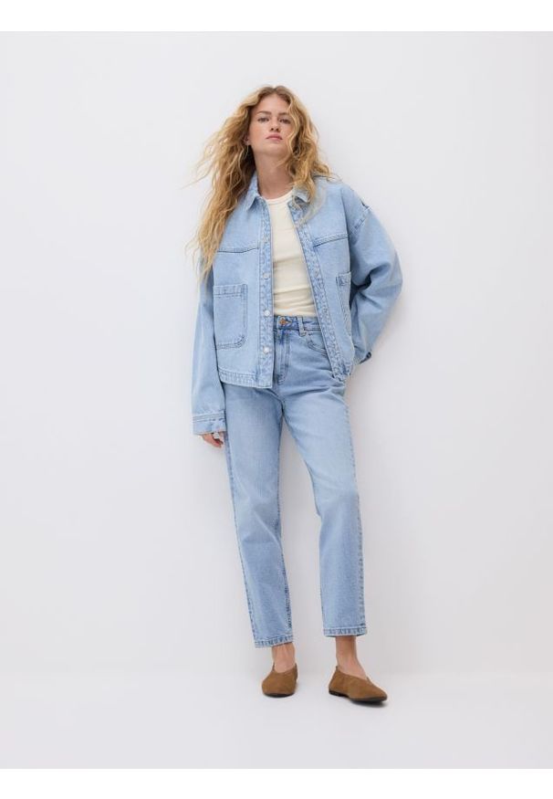 Reserved - Jeansy mom fit - niebieski. Kolor: niebieski