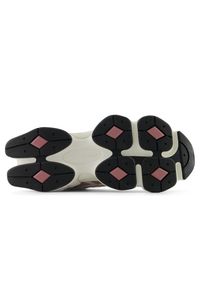 Buty unisex New Balance U906040V – szare. Kolor: szary. Materiał: materiał, syntetyk, guma, zamsz. Szerokość cholewki: normalna. Sport: turystyka piesza #6