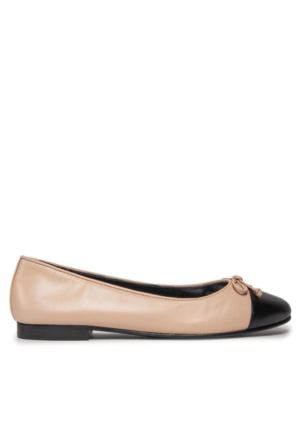 Tory Burch Baleriny Cap-Toe Ballet 154512 Różowy. Kolor: różowy. Materiał: skóra