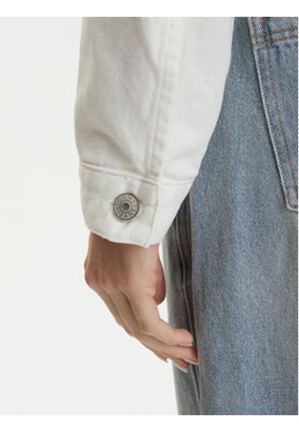 Tommy Jeans Kurtka jeansowa DW0DW21979 Biały Oversize. Kolor: biały. Materiał: bawełna