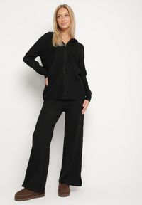 Born2be - Czarny Komplet Dzianinowy z Wełną Bluza z Kapturem i Szerokie Spodnie Otisela. Kolor: czarny. Materiał: dzianina, wełna