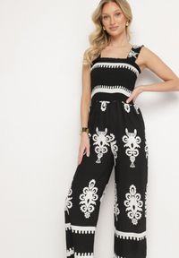Born2be - Czarny Wiskozowy Kombinezon na Ramiączkach z Szeroką Nogawką Sonavirea. Okazja: na co dzień, na spacer. Kolor: czarny. Materiał: wiskoza. Długość rękawa: na ramiączkach. Długość: długie. Wzór: aplikacja. Styl: klasyczny, casual #4