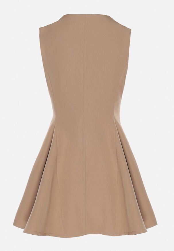 Born2be - Ciemnobeżowa Sukienka Rozkloszowana Ozdobiona Guzikami Pallisna. Kolor: beżowy. Materiał: materiał. Wzór: aplikacja. Typ sukienki: rozkloszowane. Styl: klasyczny, elegancki