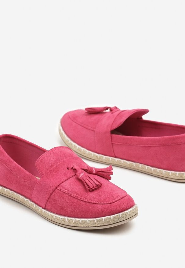 Renee - Fuksjowe Espadryle Ozdobione Frędzlami na Nosku Wanelis. Kolor: różowy. Materiał: jeans. Wzór: aplikacja. Sezon: lato, wiosna. Styl: klasyczny