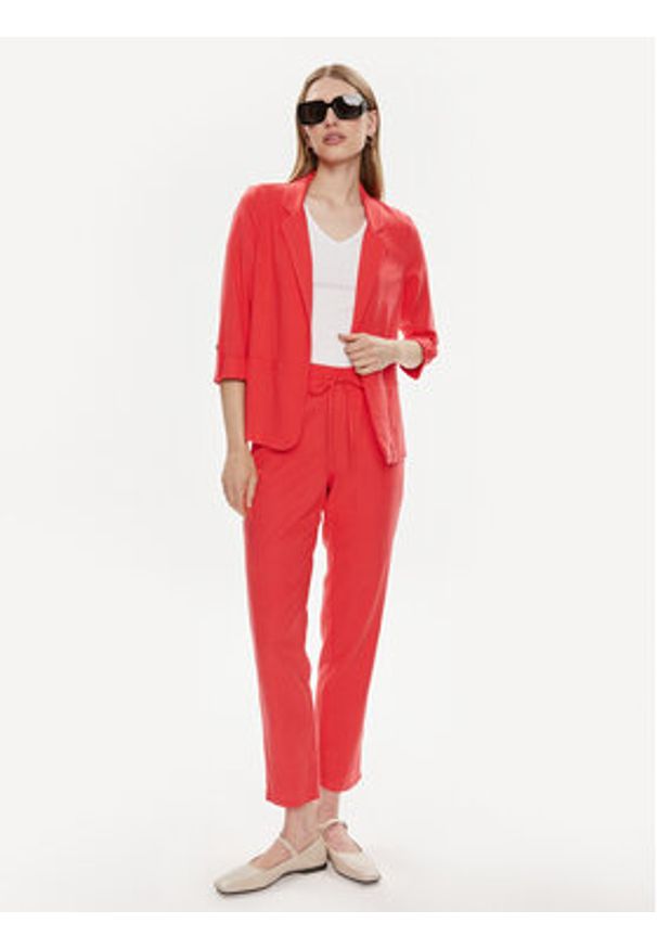 Vero Moda Spodnie materiałowe Jesmilo 10279691 Czerwony Regular Fit. Kolor: czerwony. Materiał: len, wiskoza