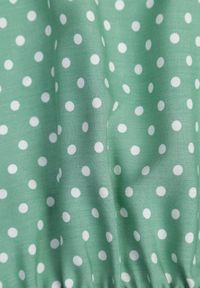 Renee - Zielona Rozkloszowana Sukienka Retro z Wiskozy w Groszki Tetia. Kolor: zielony. Materiał: wiskoza. Długość rękawa: krótki rękaw. Wzór: grochy. Typ sukienki: rozkloszowane. Styl: retro #3