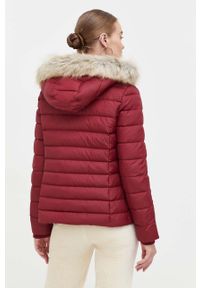 Tommy Jeans kurtka puchowa damska kolor bordowy zimowa. Kolor: czerwony. Materiał: puch. Sezon: zima #2