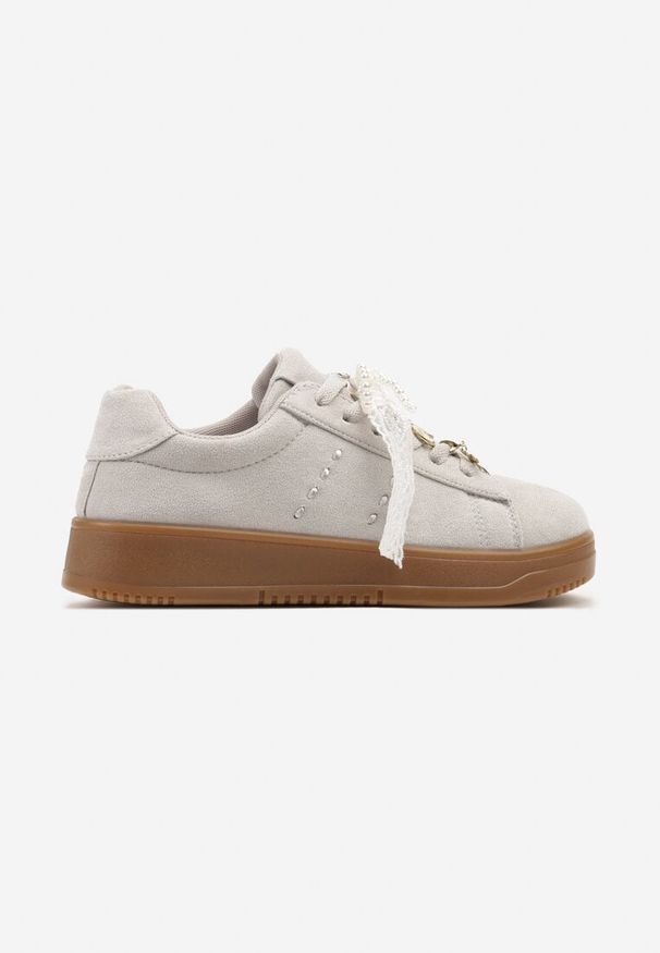 Renee - Szare Sneakersy na Niskiej Platformie z Aplikacjami i Kokardkami Divienne. Okazja: na co dzień. Kolor: szary. Materiał: jeans. Wzór: aplikacja. Obcas: na platformie
