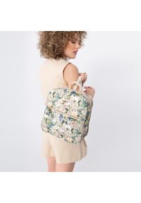 Wittchen - Damski plecak z ekoskóry w kwiaty prosty jasny beż. Kolor: beżowy. Materiał: skóra ekologiczna. Wzór: kwiaty. Styl: elegancki #5