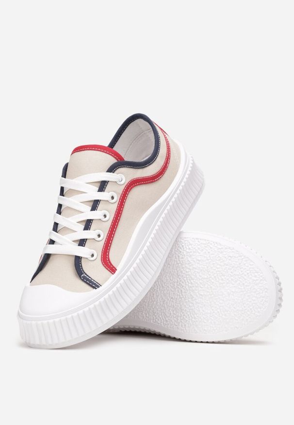 Born2be - Beżowe Trampki Kataste. Nosek buta: okrągły. Zapięcie: sznurówki. Kolor: beżowy. Materiał: materiał, guma, jeans. Szerokość cholewki: normalna. Wzór: aplikacja. Styl: klasyczny