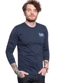 Lee - LEE LS CHEST LOGO TEE DARK NAVY L64SFENM. Kolor: niebieski #6