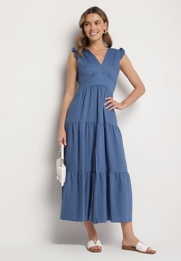 Born2be - Niebieska Wiskozowa Sukienka z Falbankami Sadoline. Okazja: na co dzień. Typ kołnierza: kołnierz z falbankami. Kolor: niebieski. Materiał: wiskoza. Styl: boho, casual